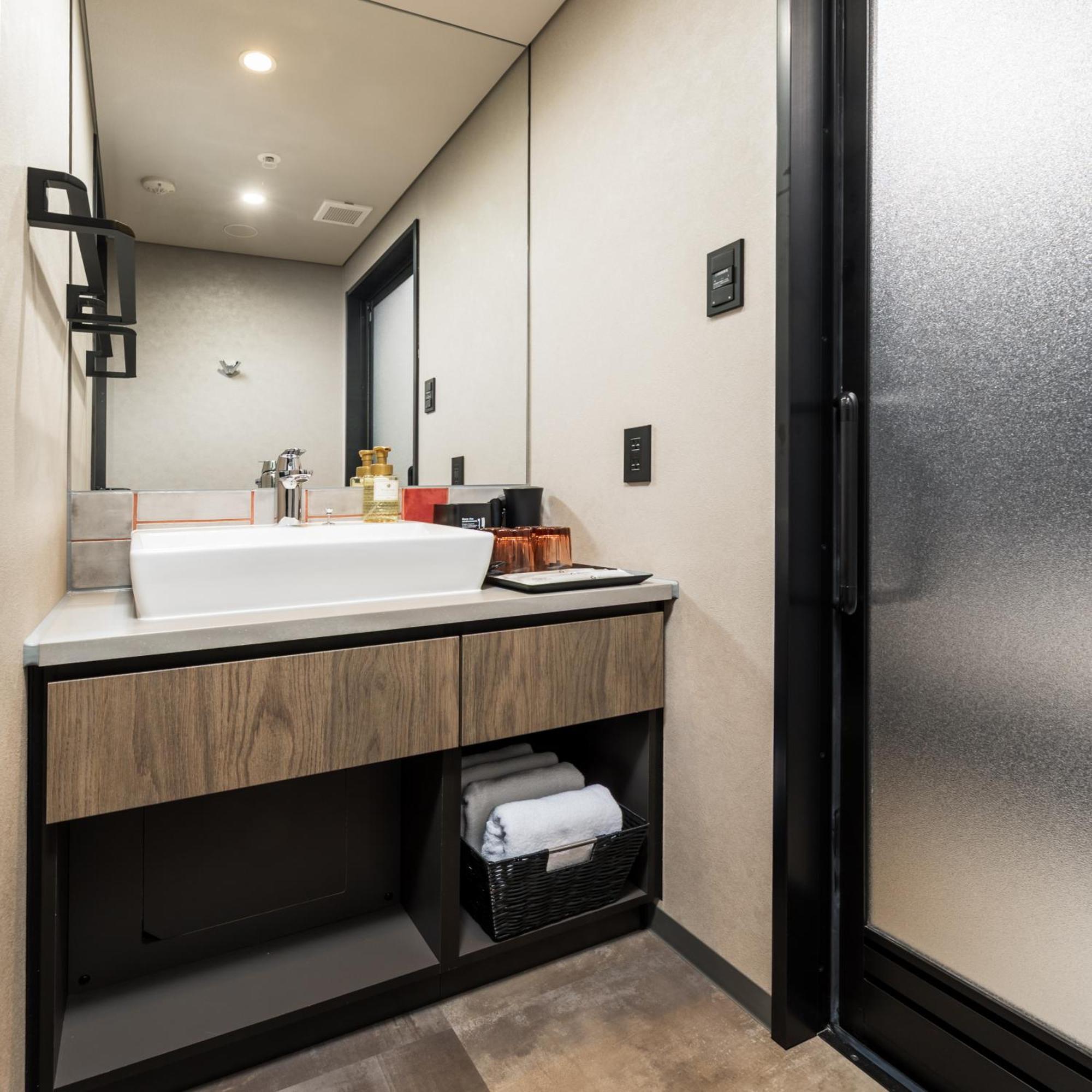 Hotel &here Namba 4*
